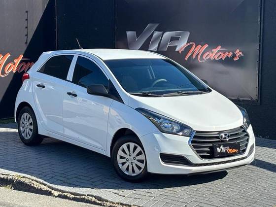 HYUNDAI HB20 1.0 COMFORT 12V FLEX 4P MANUAL HYUNDAI HB20 1.0 COMFORT 12V FLEX 4P MANUAL